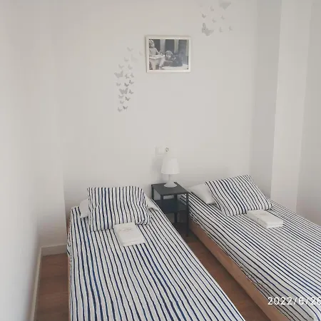 Bonito Con Piscina Cerca De La Playa. Apartment *