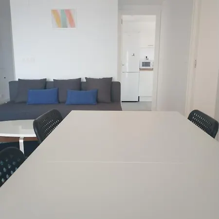 Bonito Con Piscina Cerca De La Playa. Apartment